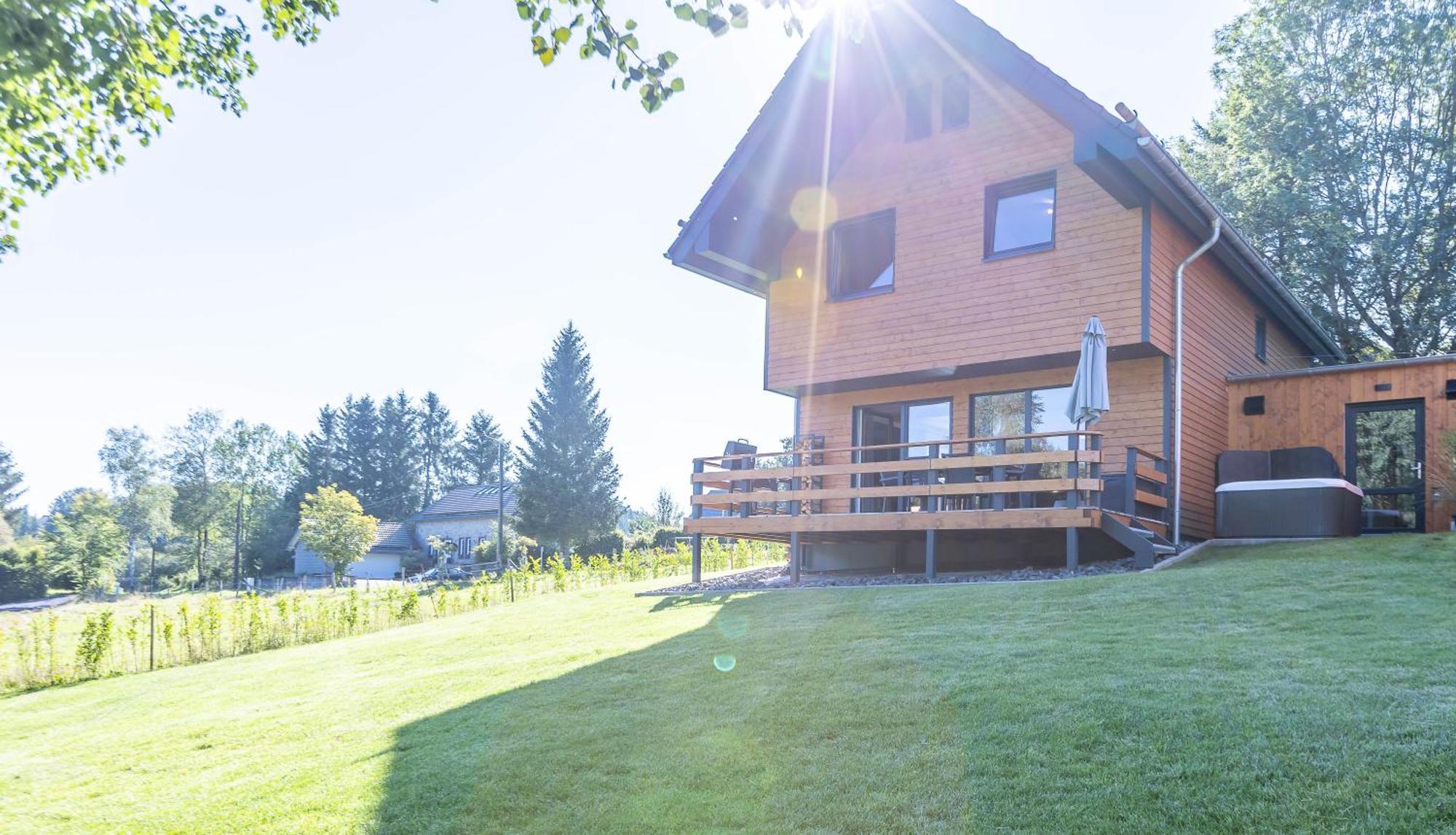 Urlaub Am Schwarzbach Mit Sauna Und Whilpool Bütgenbach Eksteriør billede