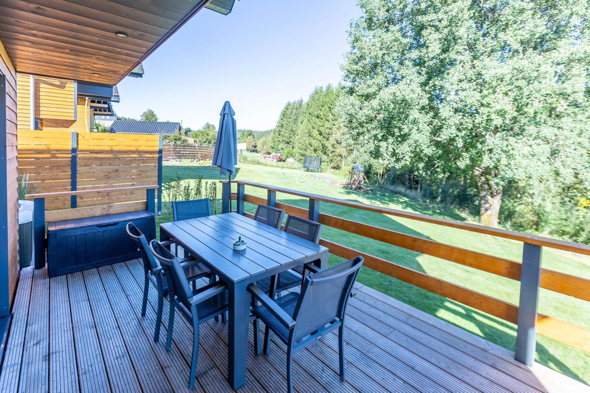 Urlaub Am Schwarzbach Mit Sauna Und Whilpool Bütgenbach Eksteriør billede